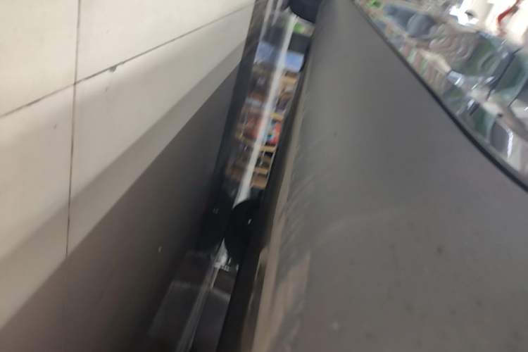 Used Tesla Model Y 2024 Rear-Wheel-Drive Version Left Side Sill