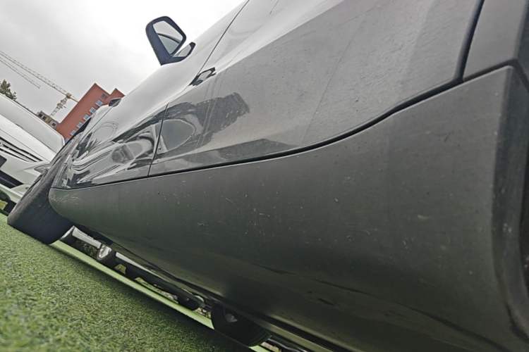 Used Tesla Model Y 2024 Rear-Wheel-Drive Version Left Side Sill