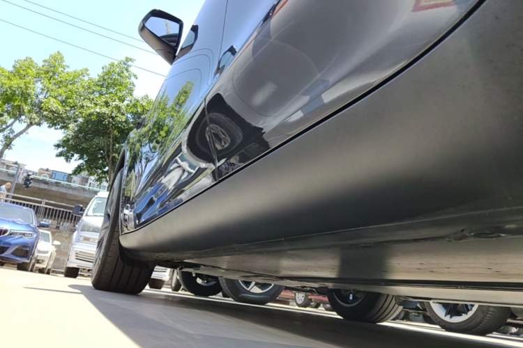 Used Tesla Model Y 2024 Rear-Wheel-Drive Version Left Side Sill
