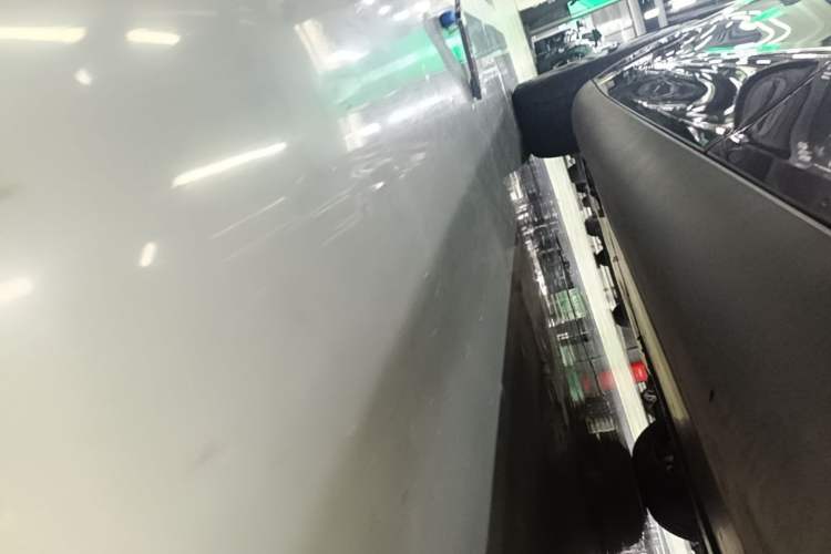 Used Tesla Model Y 2024 Rear-Wheel-Drive Version Left Side Sill