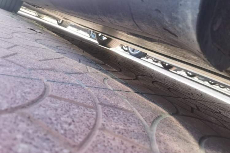 Used Tesla Model Y 2024 Rear-Wheel-Drive Version Left Side Sill