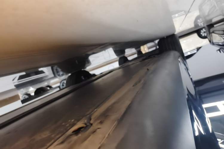 Used Tesla Model Y 2024 Rear-Wheel-Drive Version Left Side Sill