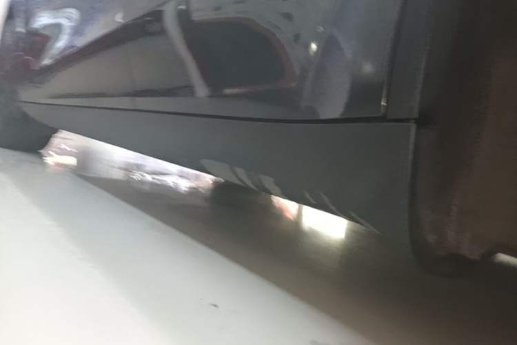 Used Tesla Model Y 2024 Rear-Wheel-Drive Version Left Side Sill