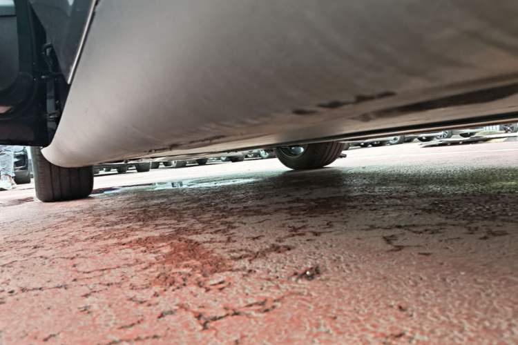 Used Tesla Model Y 2024 Rear-Wheel-Drive Version Left Side Sill
