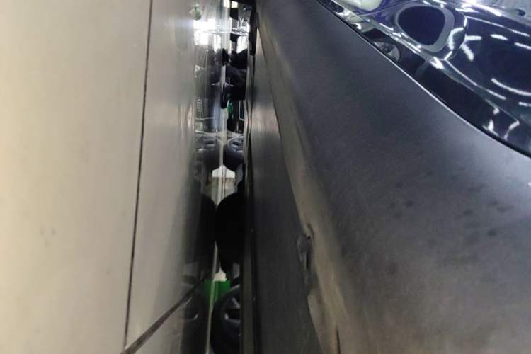 Used Tesla Model Y 2024 Rear-Wheel-Drive Version Left Side Sill