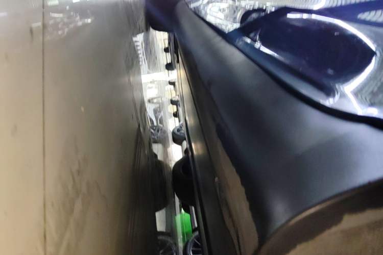 Used Tesla Model Y 2024 Rear-Wheel-Drive Version Left Side Sill