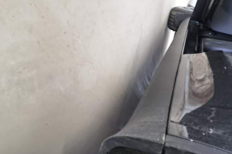 Used Tesla Model Y 2024 Rear-Wheel-Drive Version Left Side Sill