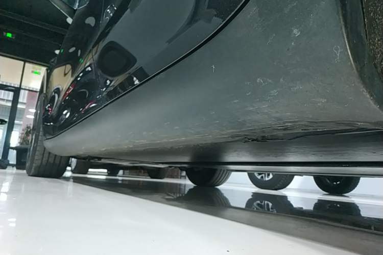 Used Tesla Model Y 2024 Rear-Wheel-Drive Version Left Side Sill