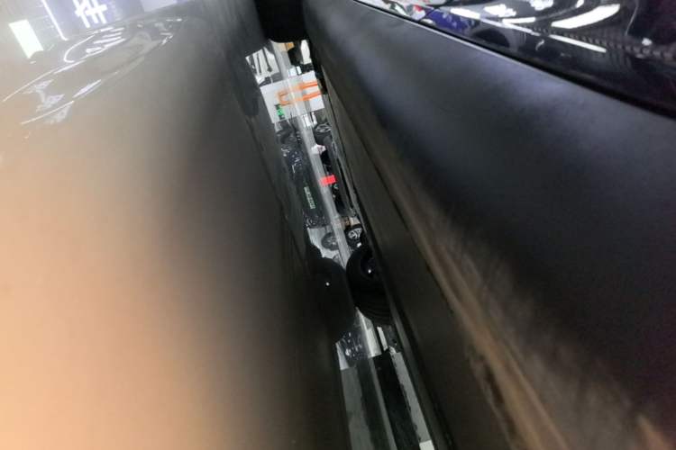 Used Tesla Model Y 2024 Rear-Wheel-Drive Version Left Side Sill