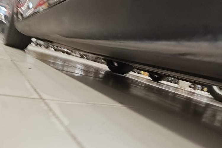 Used Tesla Model Y 2024 Rear-Wheel-Drive Version Left Side Sill
