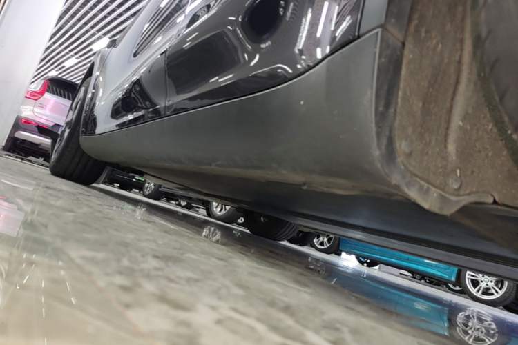Used Tesla Model Y 2024 Rear-Wheel-Drive Version Left Side Sill