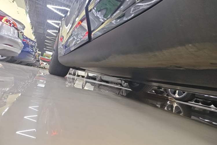 Used Tesla Model Y 2024 Rear-Wheel-Drive Version Left Side Sill