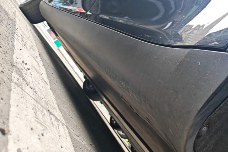 Used Tesla Model Y 2024 Rear-Wheel-Drive Version Left Side Sill