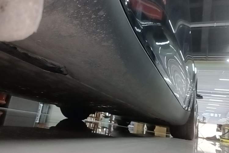 Used Tesla Model Y 2024 Rear-Wheel-Drive Version Left Side Sill