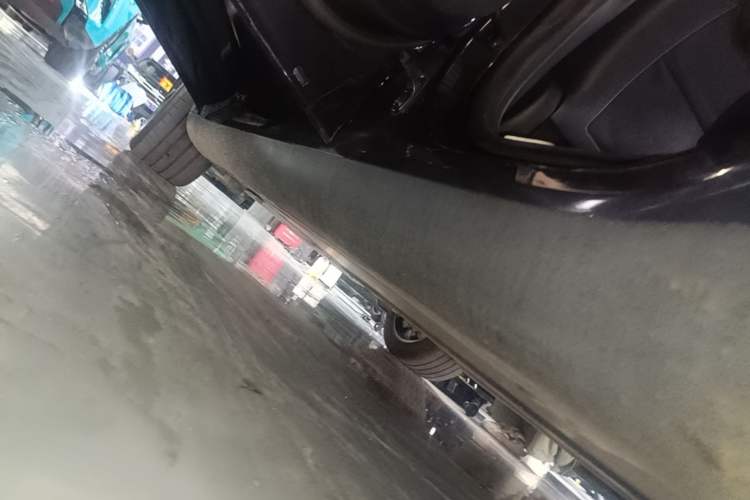 Used Tesla Model Y 2024 Rear-Wheel-Drive Version Left Side Sill