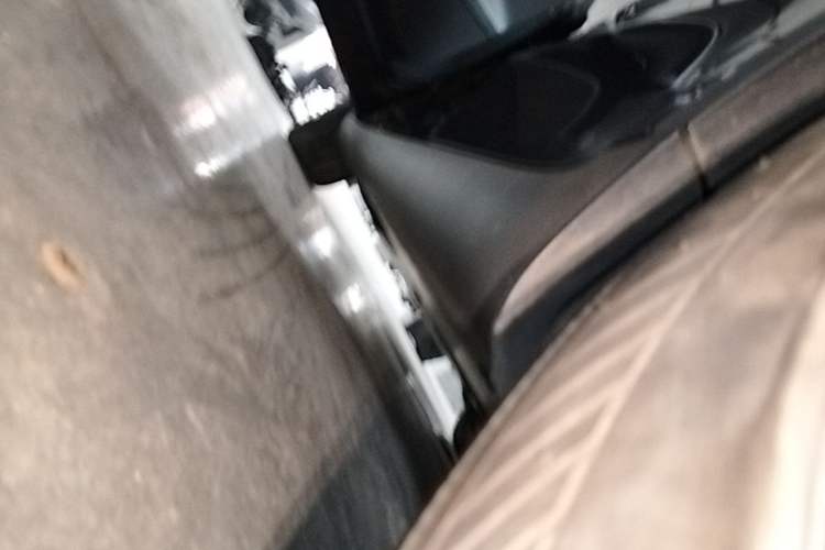 Used Tesla Model Y 2024 Rear-Wheel-Drive Version Left Side Sill