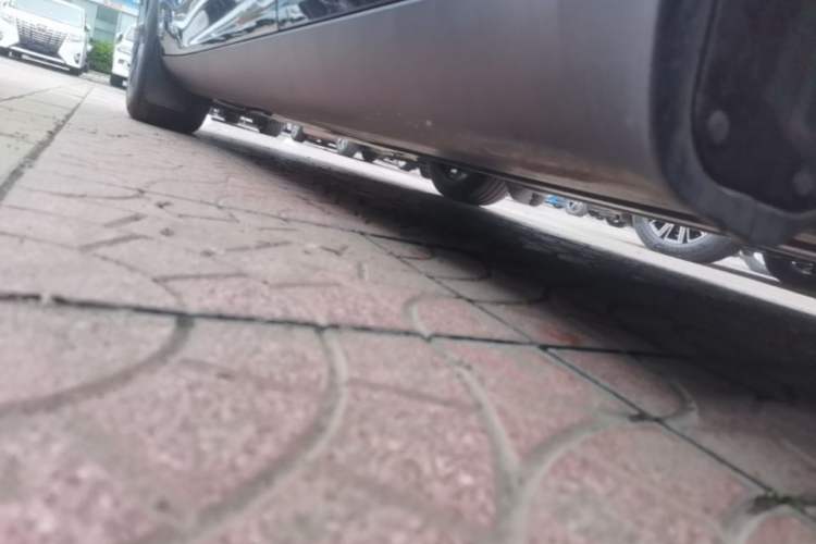 Used Tesla Model Y 2024 Rear-Wheel-Drive Version Left Side Sill