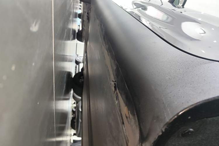 Used Tesla Model Y 2024 Rear-Wheel-Drive Version Left Side Sill