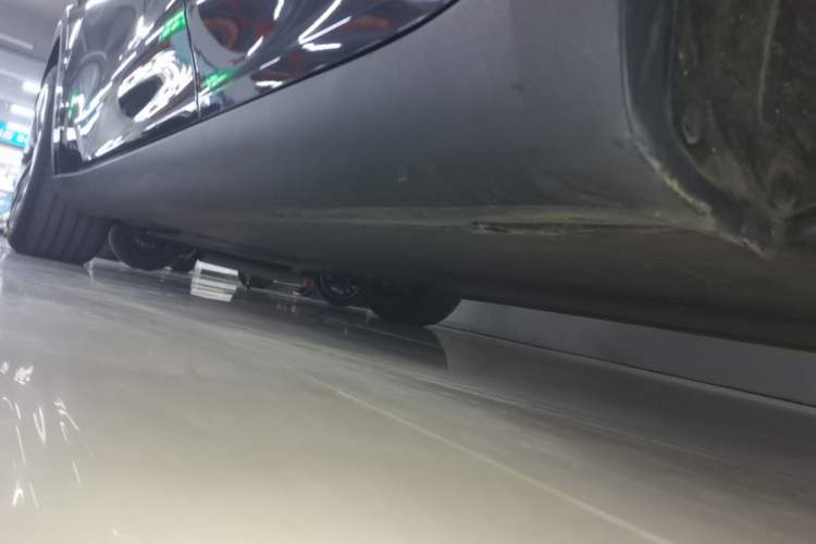 Used Tesla Model Y 2024 Rear-Wheel-Drive Version Left Side Sill