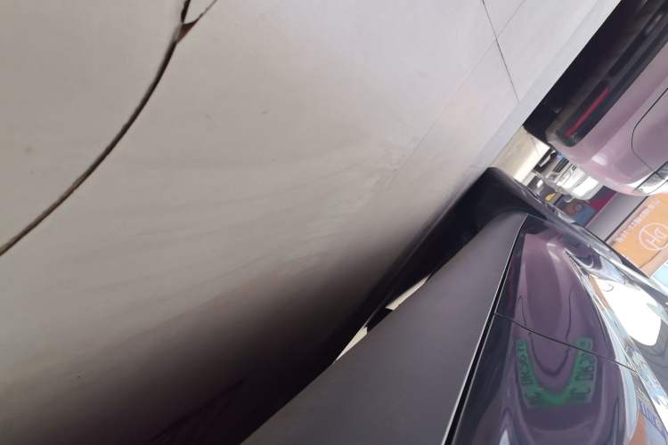 Used Tesla Model Y 2024 Rear-Wheel-Drive Version Left Side Sill