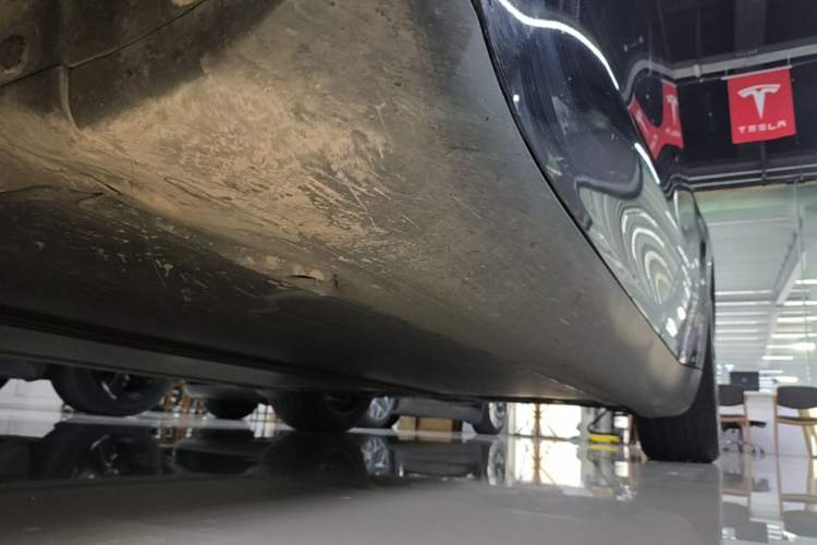 Used Tesla Model Y 2024 Rear-Wheel-Drive Version Left Side Sill