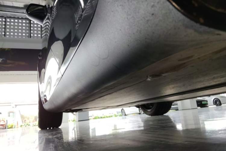 Used Tesla Model Y 2024 Rear-Wheel-Drive Version Left Side Sill