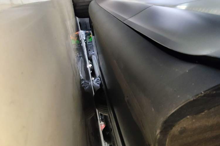 Used Tesla Model Y 2024 Rear-Wheel-Drive Version Left Side Sill
