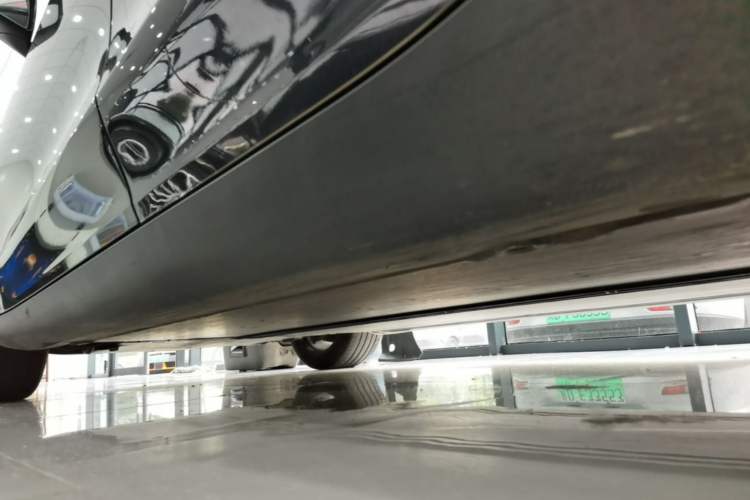 Used Tesla Model Y 2024 Rear-Wheel-Drive Version Left Side Sill