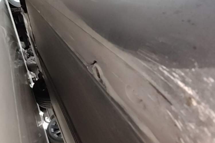 Used Tesla Model Y 2024 Long-Range All-Wheel-Drive Version Left Side Sill