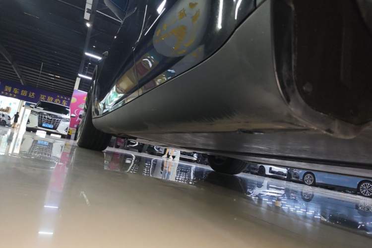 Used Tesla Model Y 2024 Rear-Wheel-Drive Version Left Side Sill