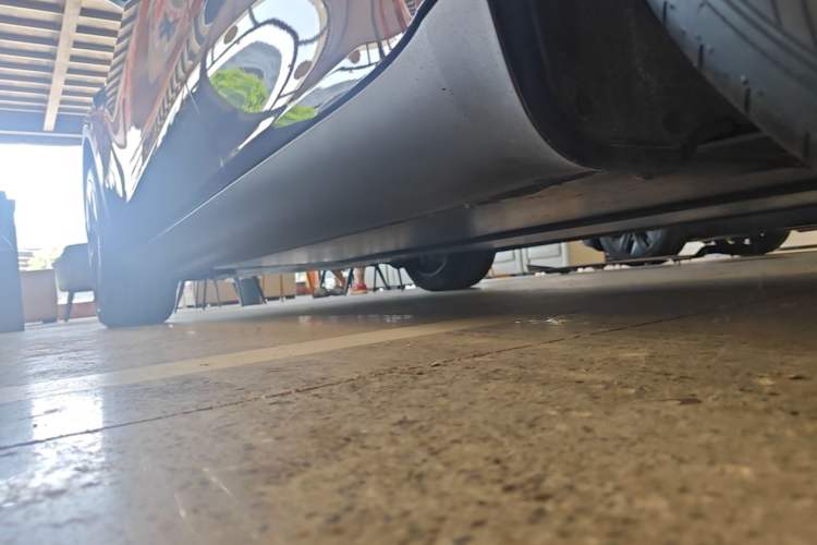 Used Tesla Model Y 2024 Rear-Wheel-Drive Version Left Side Sill