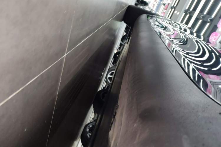 Used Tesla Model Y 2024 Rear-Wheel-Drive Version Left Side Sill