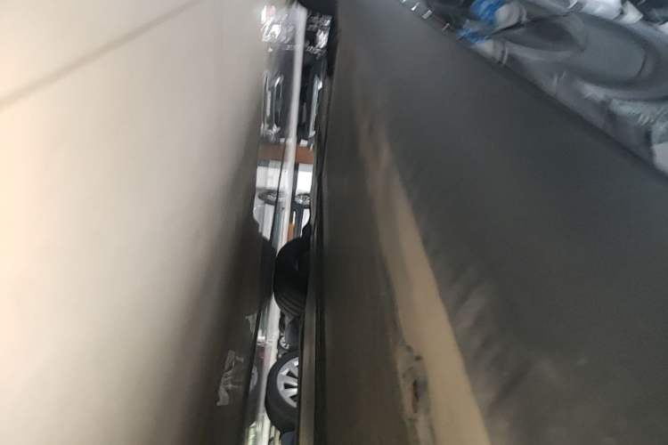 Used Tesla Model Y 2024 Rear-Wheel-Drive Version Left Side Sill
