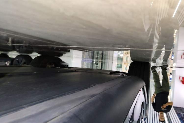 Used Tesla Model Y 2024 Rear-Wheel-Drive Version Left Side Sill