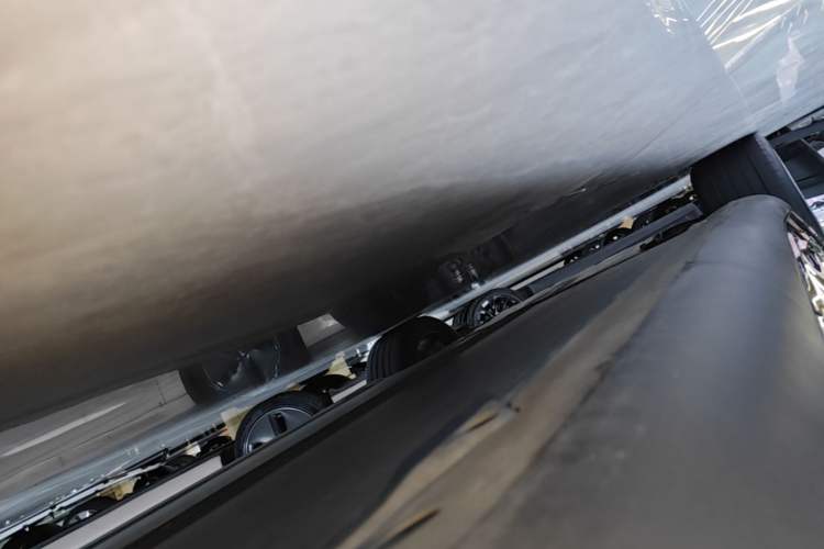 Used Tesla Model Y 2024 Rear-Wheel-Drive Version Left Side Sill