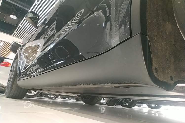 Used Tesla Model Y 2024 Rear-Wheel-Drive Version Left Side Sill
