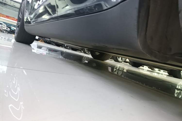 Used Tesla Model Y 2024 Rear-Wheel-Drive Version Left Side Sill