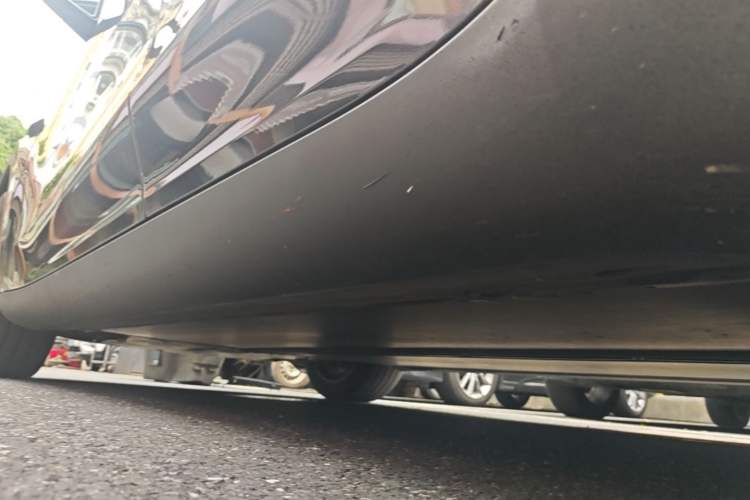 Used Tesla Model Y 2024 Rear-Wheel-Drive Version Left Side Sill