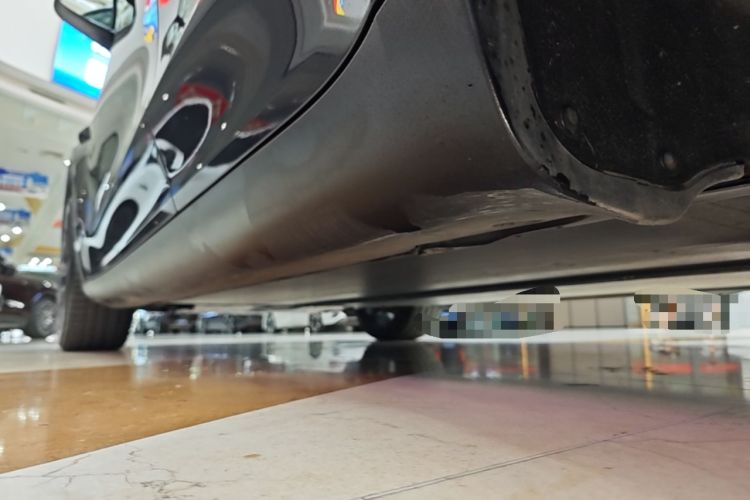 Used Tesla Model Y 2024 Rear-Wheel-Drive Version Left Side Sill