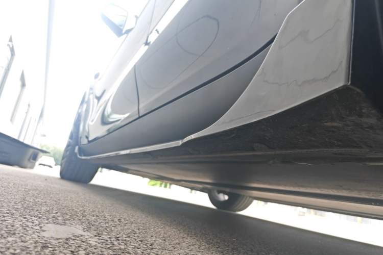 Used Tesla Model Y 2024 Rear-Wheel-Drive Version Left Side Sill