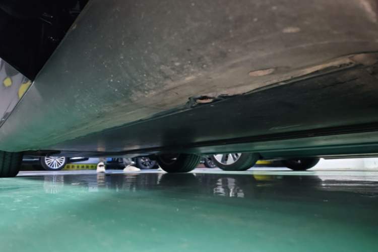 Used Tesla Model Y 2024 Rear-Wheel-Drive Version Left Side Sill
