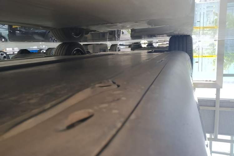 Used Tesla Model Y 2024 Rear-Wheel-Drive Version Left Side Sill