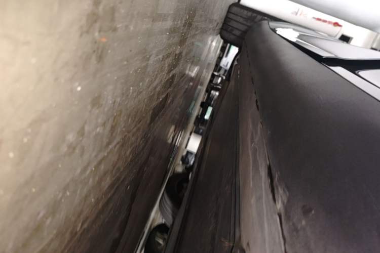Used Tesla Model Y 2024 Rear-Wheel-Drive Version Left Side Sill