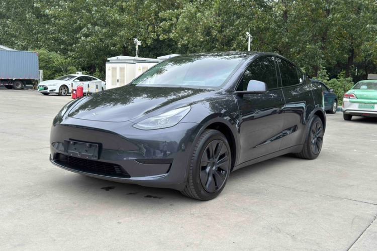 Tesla Model Y 2024 Rear-Wheel-Drive Version