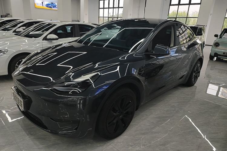 Tesla Model Y 2024 Rear-Wheel-Drive Version