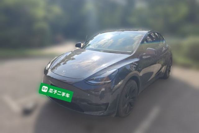 Tesla Model Y 2024 Rear-Wheel-Drive Version مستعملة