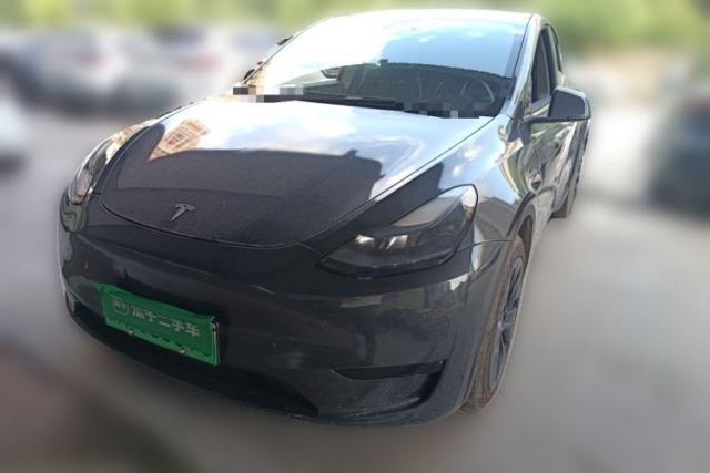 Tesla Model Y 2024 Rear-Wheel-Drive Version مستعملة