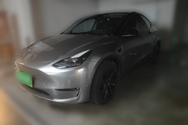Used Tesla Model Y 2024 Long-Range All-Wheel-Drive Version