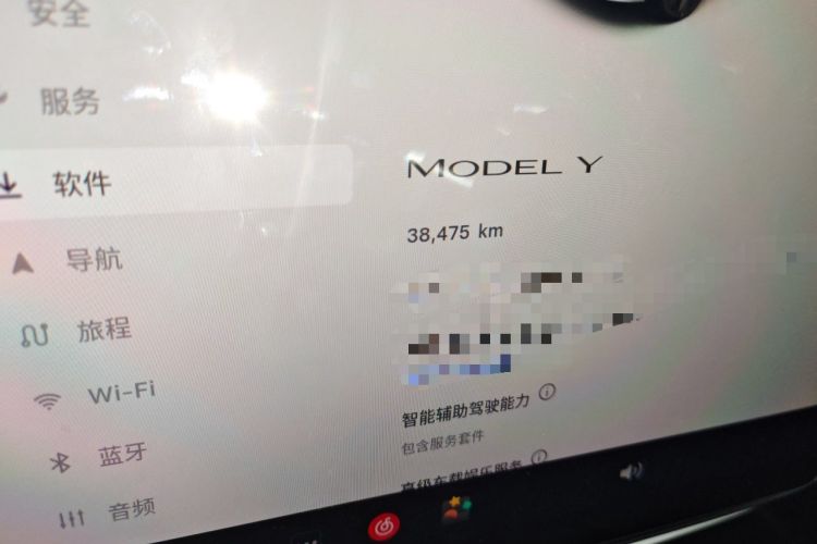 Used Tesla Model Y 2024 Rear-Wheel-Drive Version Odometer Close Up