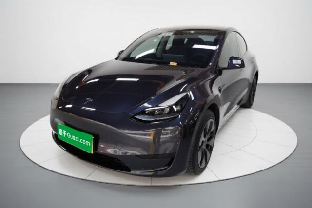 Tesla Model Y 2024 Rear-Wheel-Drive Version с пробегом
